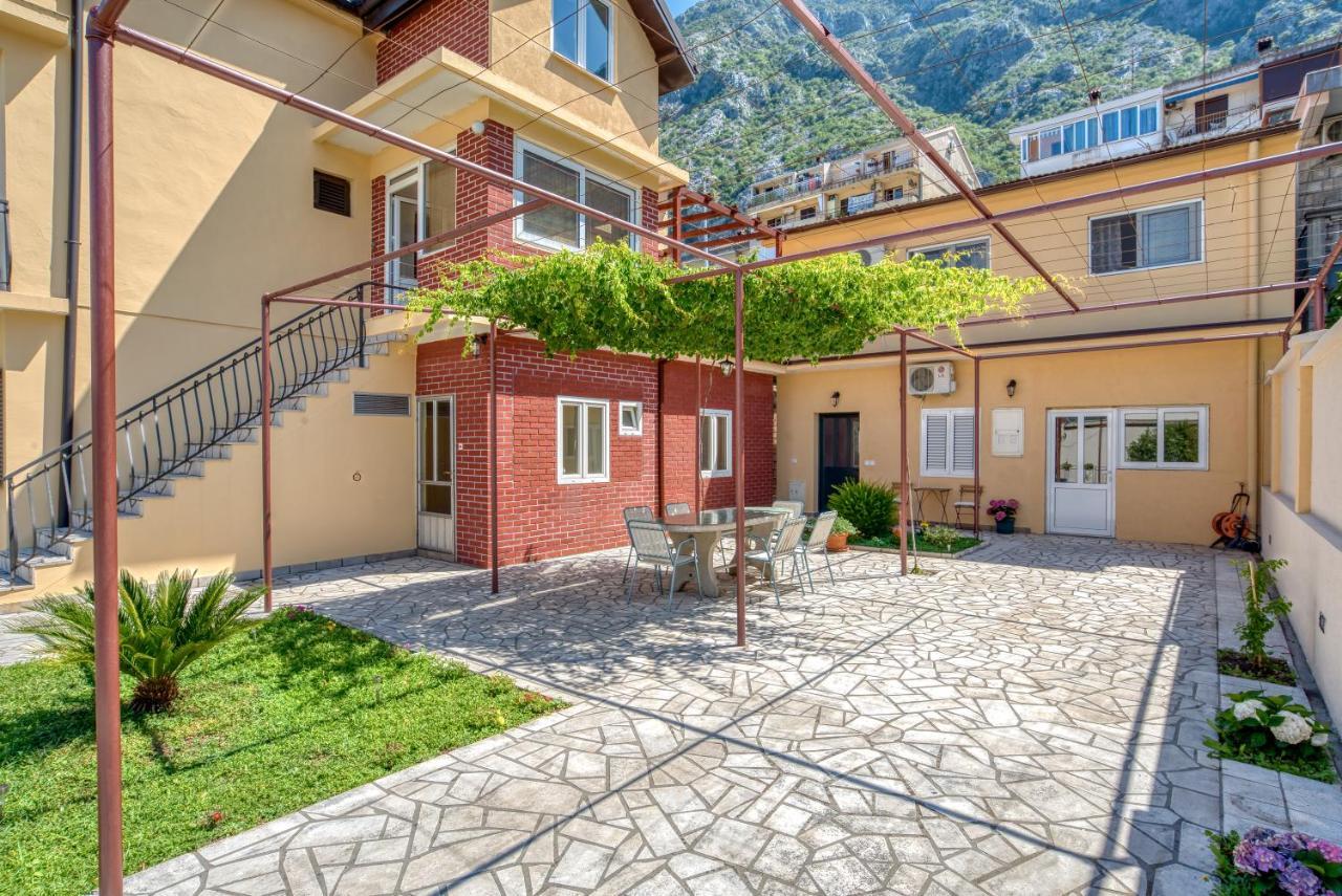 Boka Bay Paradise Apartments - Oasis Of Piece Kotor Luaran gambar